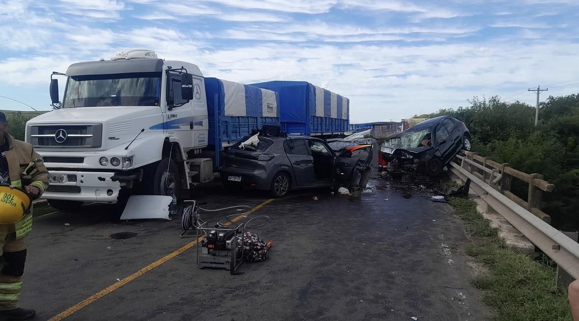 Accidente de tránsito en ruta 11 kilómetro 86