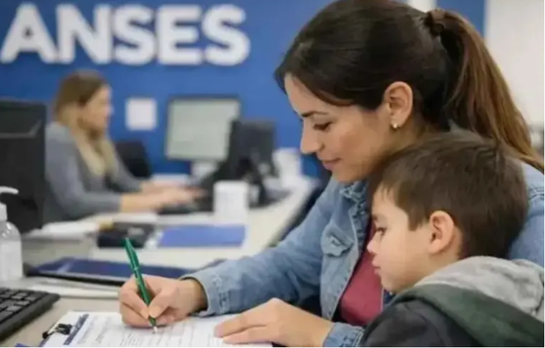 Asignación Universal por Hijo: desde noviembre cambia un requisito para cobrar el 20% retenido
