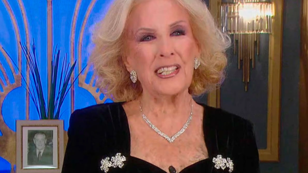 Nuevo parte médico de Mirtha Legrand: evoluciona favorablemente y continúa internada