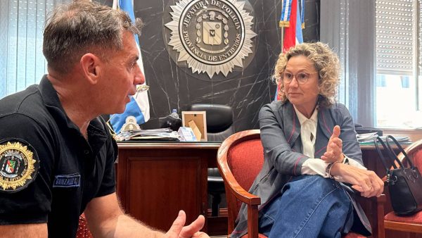 Castagnino propuso a la Policia un Destacamento de proximidad ciudadana en Barrio La Unión