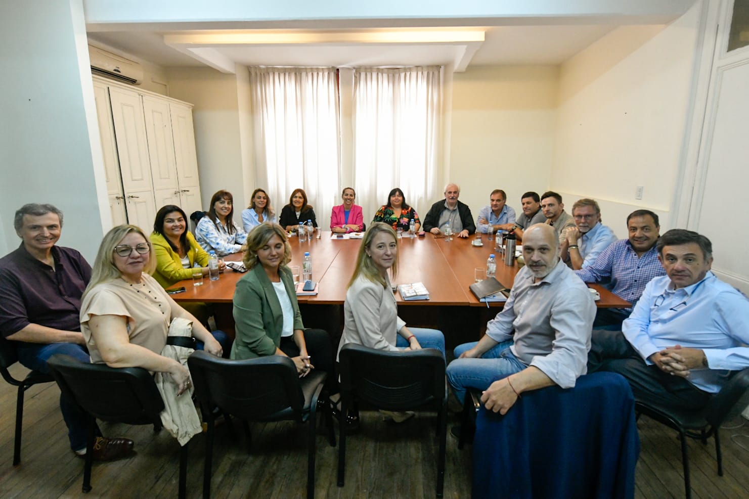 Reunión conjunta de los bloques de senadores y diputados justicialistas