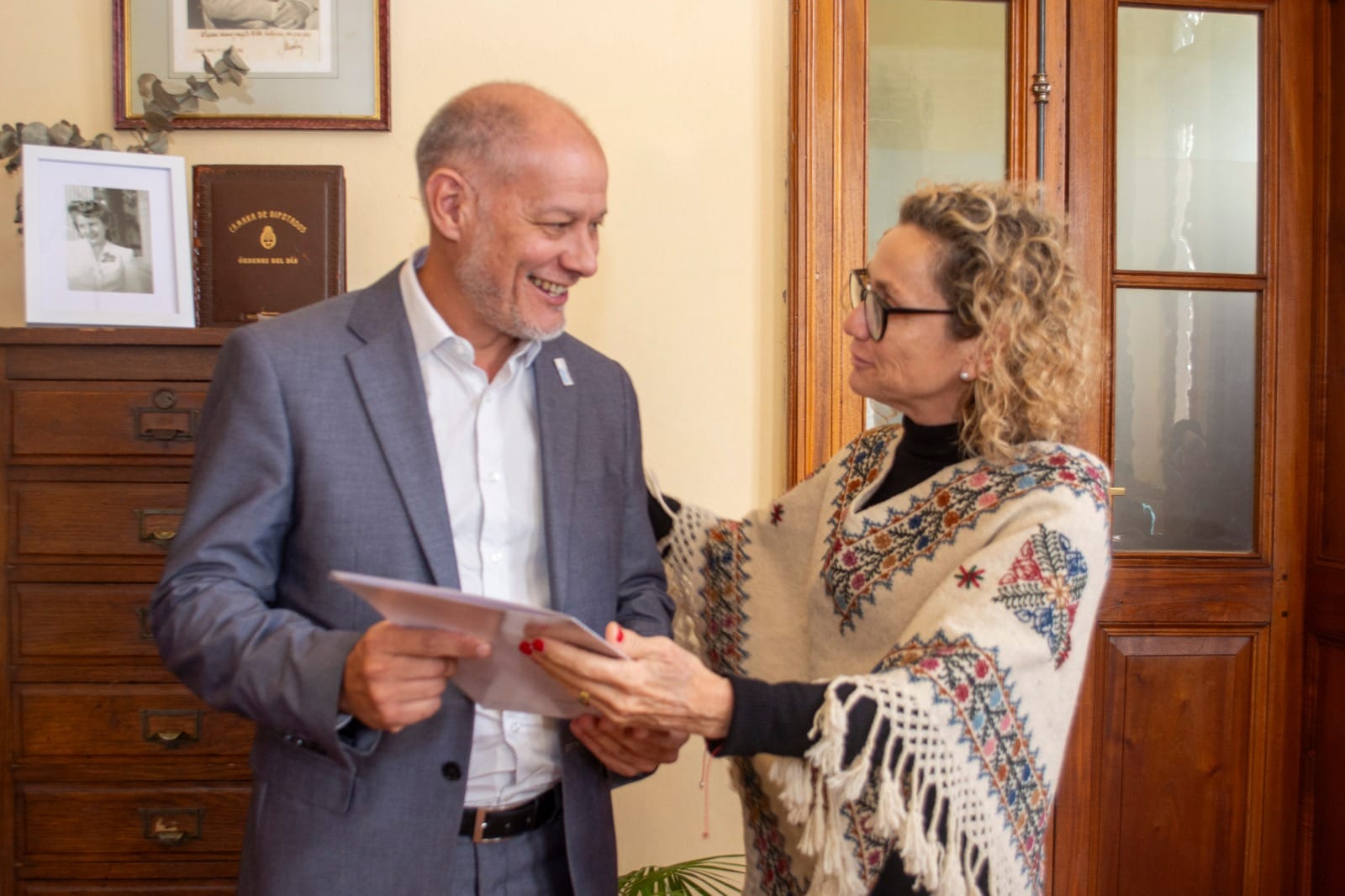 Castagnino desarrolla el Vínculo entre la Municipalidad de Victoria y la UNER