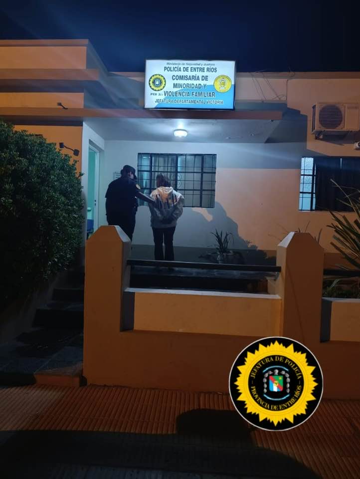 Femenina detenida por Resistencia a la Autoridad