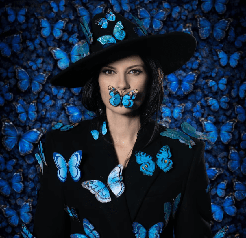 Laura Pausini rindió tributo a Fito Páez con una versión renovada de Mariposa Tecknicolor: “Mi homenaje a Argentina”