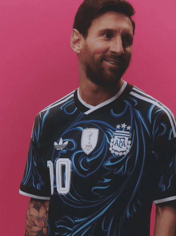 Con Messi como estandarte, presentaron la camiseta alternativa de la Selección para ir a buscar la cuarta estrella
