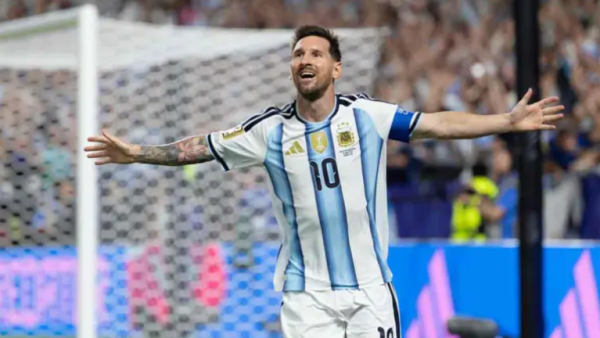 “Es un honor” ser el máximo goleador de los mundiales, dijo Messi tras el triplete ante Argelia