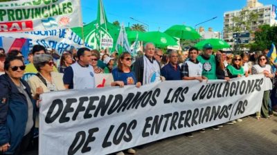 Gremios realizan un paro contra la reforma previsional y se movilizan