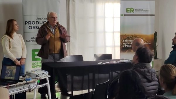 Realizaron en Victoria una jornada taller sobre producción de miel orgánica y valor agregado