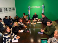 Paritaria estatal: el Gobierno mejoró la propuesta y liquidará los haberes de julio con aumento