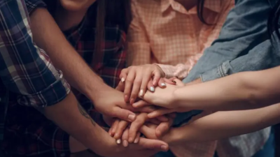 Día del Amigo: por qué se celebra el 20 de julio y el recuerdo al creador del Himno a la Amistad