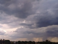 Rige un alerta para cinco departamentos entrerrianos por tormentas fuertes y granizo