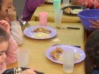 Proponen que los comedores escolares se abastezcan con producción de Entre Ríos