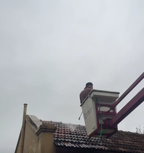 Puesta en valor de casilla en plazoleta Pancho Ramírez