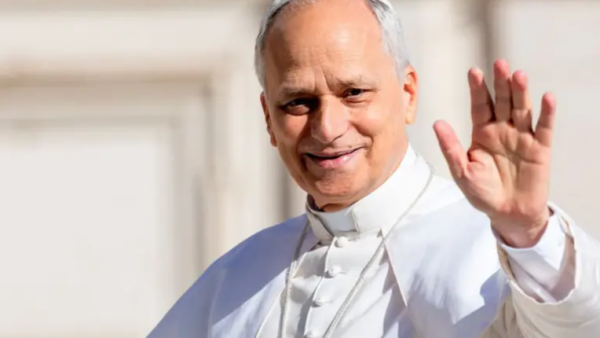 El gobierno comienza los preparativos para la visita histórica del Papa León XIV