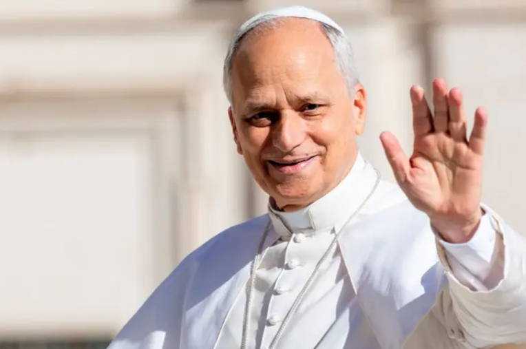 El gobierno comienza los preparativos para la visita histórica del Papa León XIV