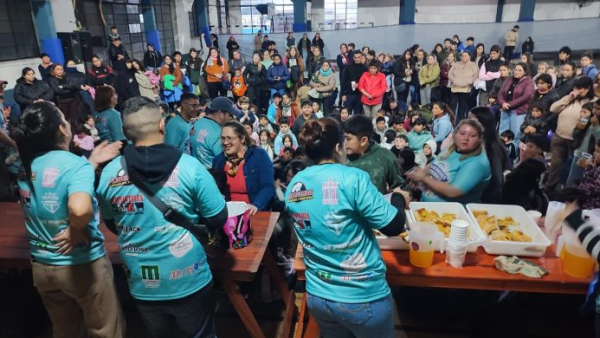 Cientos de chicos celebraron el Día del Niño en el Club 25 de Mayo