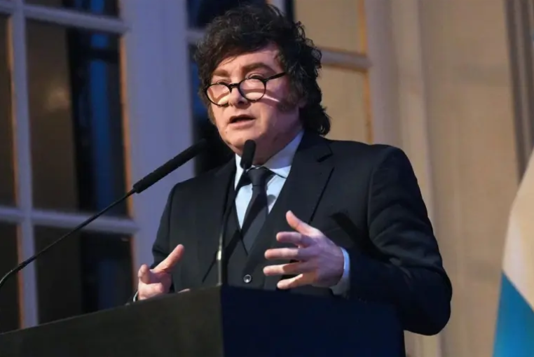 Milei aseguró que cumplirá su mandato de bajar la inflación y hacer crecer la economía