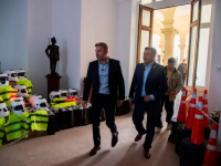Frigerio entregó aportes y equipamiento a 44 municipios y comunas para fortalecer la seguridad