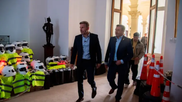 Frigerio entregó aportes y equipamiento a 44 municipios y comunas para fortalecer la seguridad