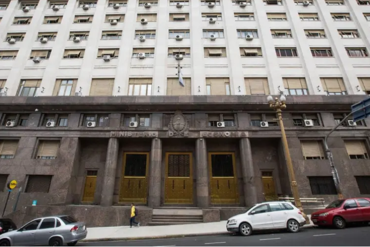 El Gobierno dispuso nuevas emisiones de deuda por hasta $22 billones y USD 4.050 millones