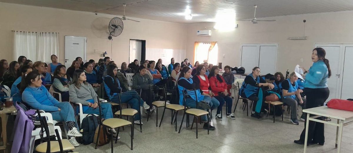 Capacitación para el Personal Auxiliar de los Jardines Maternales Municipales