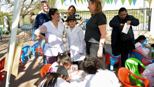 CrecER llegó a Victoria con controles de salud, deporte y actividades para los niños