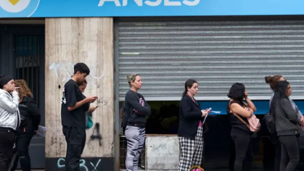 El desempleo subió al 7,9% en el segundo trimestre del año, el nivel más alto desde 2021