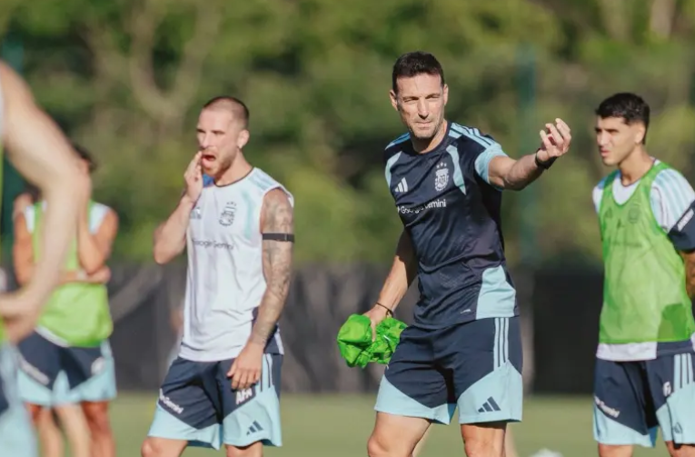 Selección Argentina vuelve a entrenarse: caras nuevas, ausencias y el cronograma de amistosos