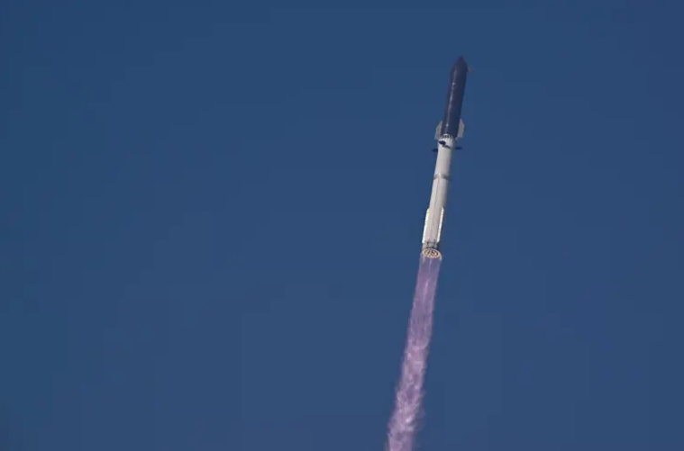 Starship intentará hacer historia con su primer vuelo orbital: cuándo despega y cómo verlo