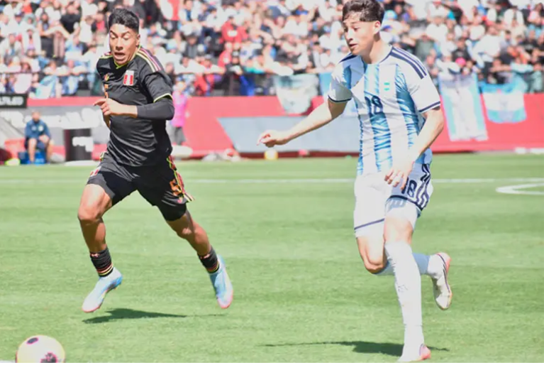 Argentina Sub-19 venció a Perú con un gol agónico y jugará por el oro