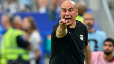 FIFA sancionó al técnico de Egipto y a un jugador por sus acusaciones tras perder con Argentina en el Mundial