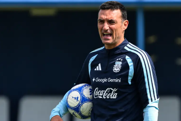 Scaloni llegó a un acuerdo con la AFA para seguir en la Selección argentina hasta 2030