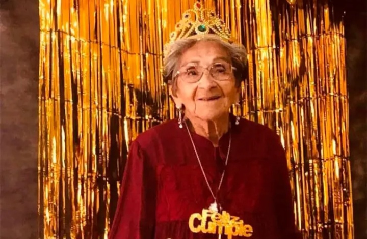 Tiene 106 años y revela su particular secreto para la longevidad: “Una cervecita”